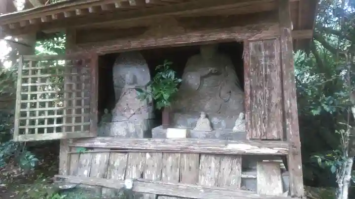 満願寺の像