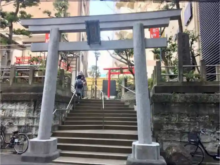妻戀神社の鳥居