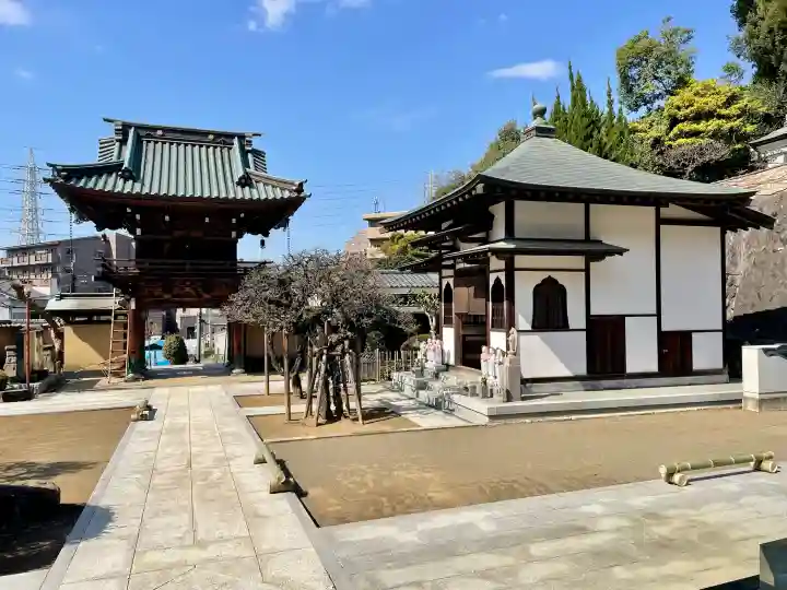 高松寺の{uncategorized: "未分類", other: "その他", undefined: "問題あり", building: "その他建物", grave: "お墓", sacred_gate: "鳥居", guardian: "狛犬", statue: "像", buddha: "仏像", history: "歴史", nature: "自然", garden: "庭園", animal: "動物", pagoda: "塔", temizu: "手水舎", mountain_gate: "山門・神門", sanctuary: "本殿・本堂", subordinate: "末社・摂社", art: "芸術", scenery: "景色", jizo: "地蔵", ema: "絵馬", goshuin: "御朱印", omikuji: "おみくじ", items: "授与品その他", amulet: "お守り", goshuincho: "御朱印帳", eats: "食事", festival: "お祭り", votive_dance: "神楽", shichigosan: "七五三参", wedding: "結婚式", experience: "体験その他", initially: "初詣", around: "周辺", anti_infection: "感染症対策"}