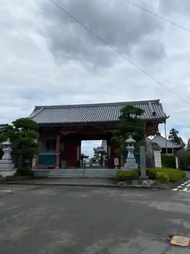 井戸寺の山門