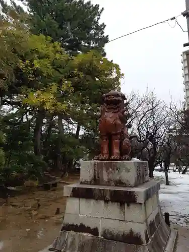 白山神社の狛犬