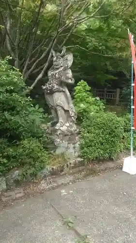 神護寺の像