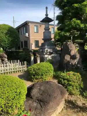 観音寺の{uncategorized: "未分類", other: "その他", undefined: "問題あり", building: "その他建物", grave: "お墓", sacred_gate: "鳥居", guardian: "狛犬", statue: "像", buddha: "仏像", history: "歴史", nature: "自然", garden: "庭園", animal: "動物", pagoda: "塔", temizu: "手水舎", mountain_gate: "山門・神門", sanctuary: "本殿・本堂", subordinate: "末社・摂社", art: "芸術", scenery: "景色", jizo: "地蔵", ema: "絵馬", goshuin: "御朱印", omikuji: "おみくじ", items: "授与品その他", amulet: "お守り", goshuincho: "御朱印帳", eats: "食事", festival: "お祭り", votive_dance: "神楽", shichigosan: "七五三参", wedding: "結婚式", experience: "体験その他", initially: "初詣", around: "周辺", anti_infection: "感染症対策"}