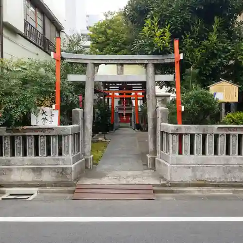 稲荷神社の鳥居
