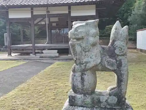 塩久保神社の狛犬