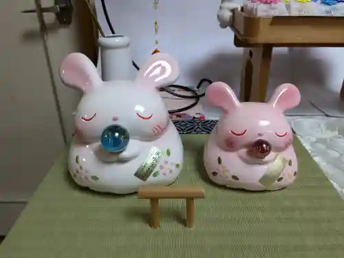 彌彦神社　(伊夜日子神社)の像