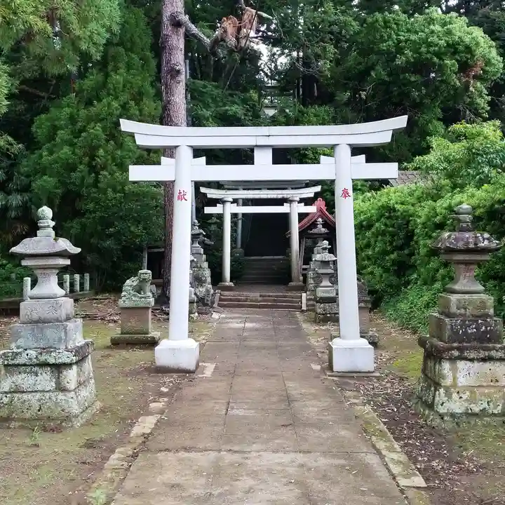素鵞熊野神社の鳥居