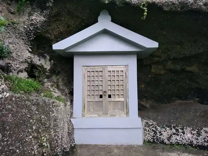 三峯神社の本殿