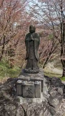 六角堂（深山峠新四国八十八ヶ所霊場）の地蔵