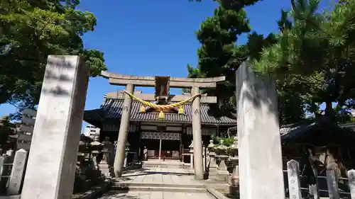 止止呂支比売命神社の鳥居