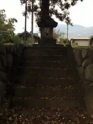 大井俣窪八幡神社の末社・摂社