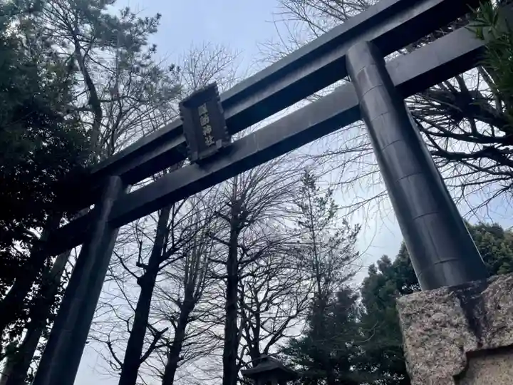 諏訪神社の鳥居