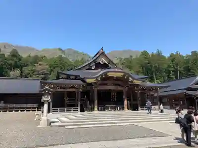 彌彦神社の本殿・本堂