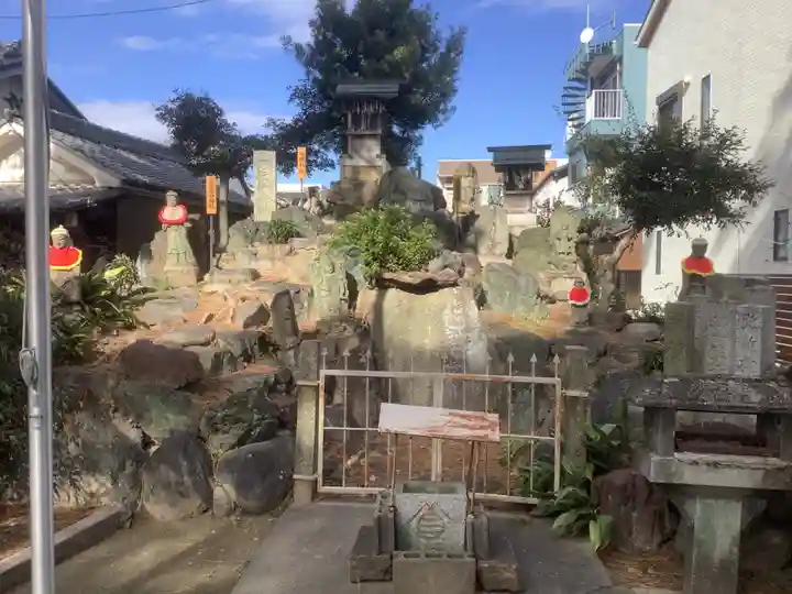 八幡社(栄生八幡社)の末社・摂社