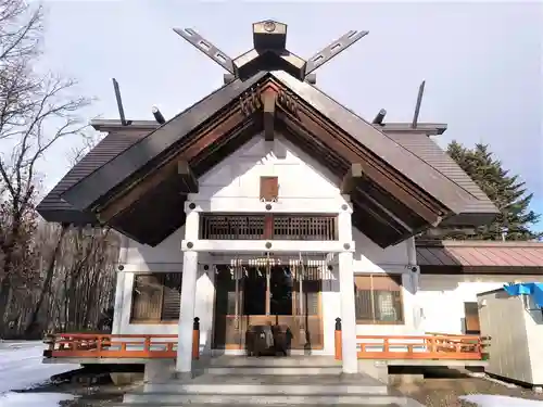 女満別神社の本殿