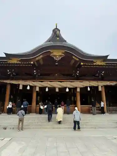 寒川神社の{uncategorized: "未分類", other: "その他", undefined: "問題あり", building: "その他建物", grave: "お墓", sacred_gate: "鳥居", guardian: "狛犬", statue: "像", buddha: "仏像", history: "歴史", nature: "自然", garden: "庭園", animal: "動物", pagoda: "塔", temizu: "手水舎", mountain_gate: "山門・神門", sanctuary: "本殿・本堂", subordinate: "末社・摂社", art: "芸術", scenery: "景色", jizo: "地蔵", ema: "絵馬", goshuin: "御朱印", omikuji: "おみくじ", items: "授与品その他", amulet: "お守り", goshuincho: "御朱印帳", eats: "食事", festival: "お祭り", votive_dance: "神楽", shichigosan: "七五三参", wedding: "結婚式", experience: "体験その他", initially: "初詣", around: "周辺", anti_infection: "感染症対策"}