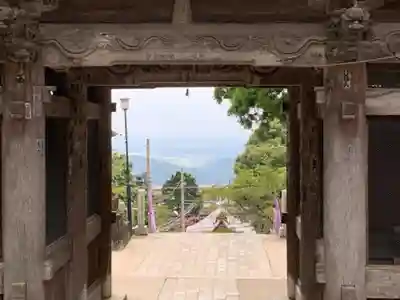 筑波山神社の山門・神門