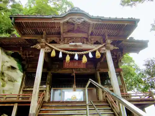 小湊神社の山門・神門