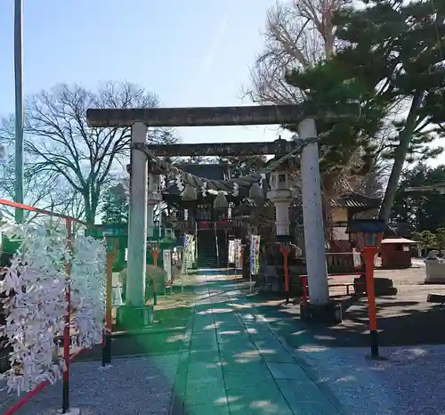 諏訪神社の鳥居