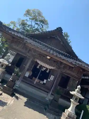 机﨑神社の本殿