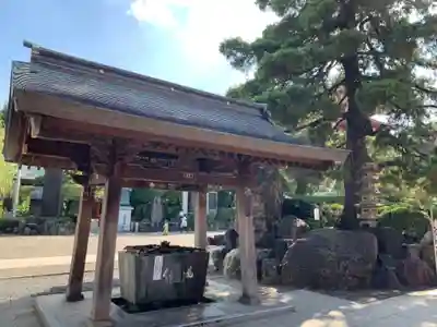 高幡不動尊 金剛寺の手水舎