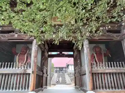 岩松院の山門・神門