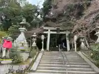 等彌神社の{uncategorized: "未分類", other: "その他", undefined: "問題あり", building: "その他建物", grave: "お墓", sacred_gate: "鳥居", guardian: "狛犬", statue: "像", buddha: "仏像", history: "歴史", nature: "自然", garden: "庭園", animal: "動物", pagoda: "塔", temizu: "手水舎", mountain_gate: "山門・神門", sanctuary: "本殿・本堂", subordinate: "末社・摂社", art: "芸術", scenery: "景色", jizo: "地蔵", ema: "絵馬", goshuin: "御朱印", omikuji: "おみくじ", items: "授与品その他", amulet: "お守り", goshuincho: "御朱印帳", eats: "食事", festival: "お祭り", votive_dance: "神楽", shichigosan: "七五三参", wedding: "結婚式", experience: "体験その他", initially: "初詣", around: "周辺", anti_infection: "感染症対策"}
