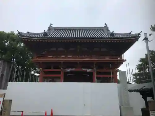 葛井寺の山門・神門