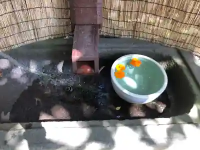 鴨島八幡神社の手水舎