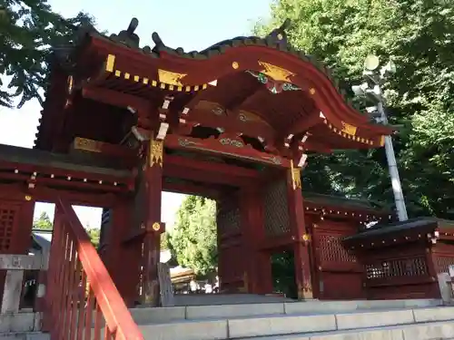 秩父神社の山門・神門