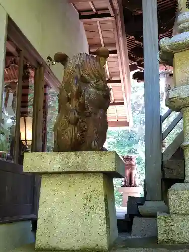 両児神社の狛犬