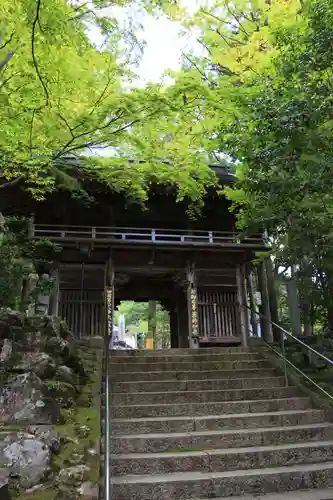 大窪寺の山門