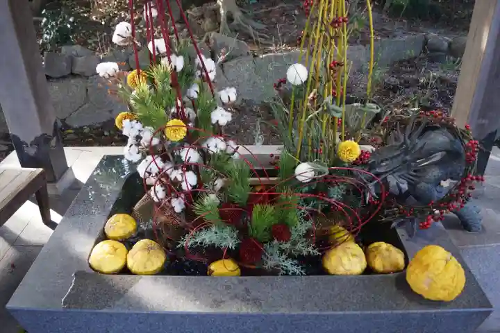 東海市熊野神社の手水舎