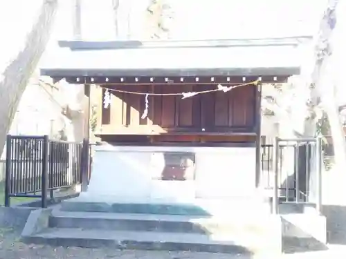 下石原八幡神社の末社