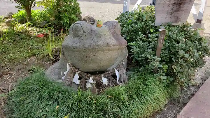 諏訪神社の狛犬