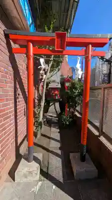 町田稲荷の{uncategorized: "未分類", other: "その他", undefined: "問題あり", building: "その他建物", grave: "お墓", sacred_gate: "鳥居", guardian: "狛犬", statue: "像", buddha: "仏像", history: "歴史", nature: "自然", garden: "庭園", animal: "動物", pagoda: "塔", temizu: "手水舎", mountain_gate: "山門・神門", sanctuary: "本殿・本堂", subordinate: "末社・摂社", art: "芸術", scenery: "景色", jizo: "地蔵", ema: "絵馬", goshuin: "御朱印", omikuji: "おみくじ", items: "授与品その他", amulet: "お守り", goshuincho: "御朱印帳", eats: "食事", festival: "お祭り", votive_dance: "神楽", shichigosan: "七五三参", wedding: "結婚式", experience: "体験その他", initially: "初詣", around: "周辺", anti_infection: "感染症対策"}