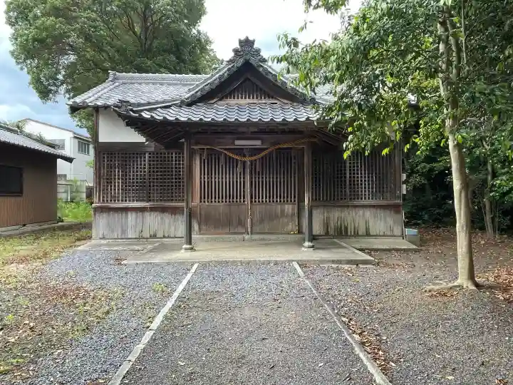 加和良神社の{uncategorized: "未分類", other: "その他", undefined: "問題あり", building: "その他建物", grave: "お墓", sacred_gate: "鳥居", guardian: "狛犬", statue: "像", buddha: "仏像", history: "歴史", nature: "自然", garden: "庭園", animal: "動物", pagoda: "塔", temizu: "手水舎", mountain_gate: "山門・神門", sanctuary: "本殿・本堂", subordinate: "末社・摂社", art: "芸術", scenery: "景色", jizo: "地蔵", ema: "絵馬", goshuin: "御朱印", omikuji: "おみくじ", items: "授与品その他", amulet: "お守り", goshuincho: "御朱印帳", eats: "食事", festival: "お祭り", votive_dance: "神楽", shichigosan: "七五三参", wedding: "結婚式", experience: "体験その他", initially: "初詣", around: "周辺", anti_infection: "感染症対策"}