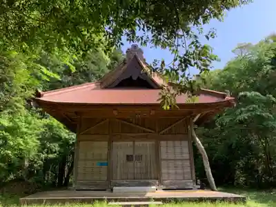 高谷神社の本殿・本堂