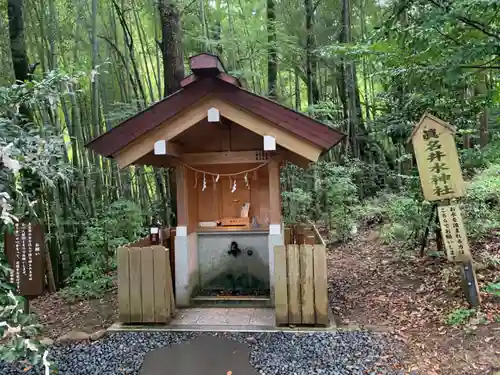 眞名井神社（籠神社奥宮）の末社