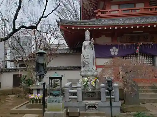 新井薬師（梅照院）の仏像