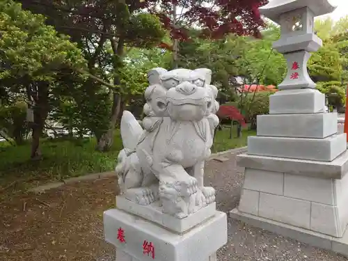 湯倉神社の狛犬