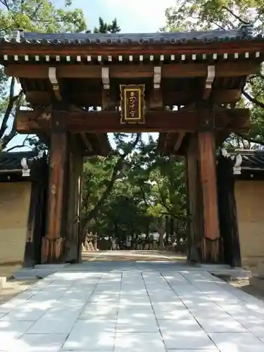 西宮神社の山門・神門