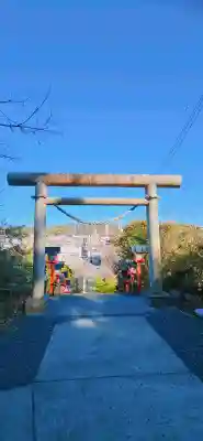 遠見岬神社の{uncategorized: "未分類", other: "その他", undefined: "問題あり", building: "その他建物", grave: "お墓", sacred_gate: "鳥居", guardian: "狛犬", statue: "像", buddha: "仏像", history: "歴史", nature: "自然", garden: "庭園", animal: "動物", pagoda: "塔", temizu: "手水舎", mountain_gate: "山門・神門", sanctuary: "本殿・本堂", subordinate: "末社・摂社", art: "芸術", scenery: "景色", jizo: "地蔵", ema: "絵馬", goshuin: "御朱印", omikuji: "おみくじ", items: "授与品その他", amulet: "お守り", goshuincho: "御朱印帳", eats: "食事", festival: "お祭り", votive_dance: "神楽", shichigosan: "七五三参", wedding: "結婚式", experience: "体験その他", initially: "初詣", around: "周辺", anti_infection: "感染症対策"}