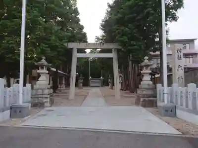 六所社(如意申町)の鳥居