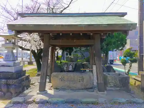 神明社（曽野町）の手水舎