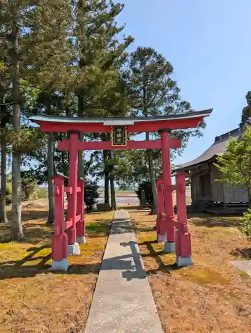 神明宮の{uncategorized: "未分類", other: "その他", undefined: "問題あり", building: "その他建物", grave: "お墓", sacred_gate: "鳥居", guardian: "狛犬", statue: "像", buddha: "仏像", history: "歴史", nature: "自然", garden: "庭園", animal: "動物", pagoda: "塔", temizu: "手水舎", mountain_gate: "山門・神門", sanctuary: "本殿・本堂", subordinate: "末社・摂社", art: "芸術", scenery: "景色", jizo: "地蔵", ema: "絵馬", goshuin: "御朱印", omikuji: "おみくじ", items: "授与品その他", amulet: "お守り", goshuincho: "御朱印帳", eats: "食事", festival: "お祭り", votive_dance: "神楽", shichigosan: "七五三参", wedding: "結婚式", experience: "体験その他", initially: "初詣", around: "周辺", anti_infection: "感染症対策"}