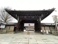 本願寺（西本願寺）の山門