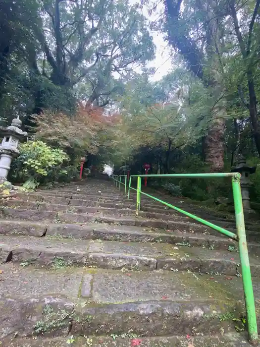 新田神社の建物その他