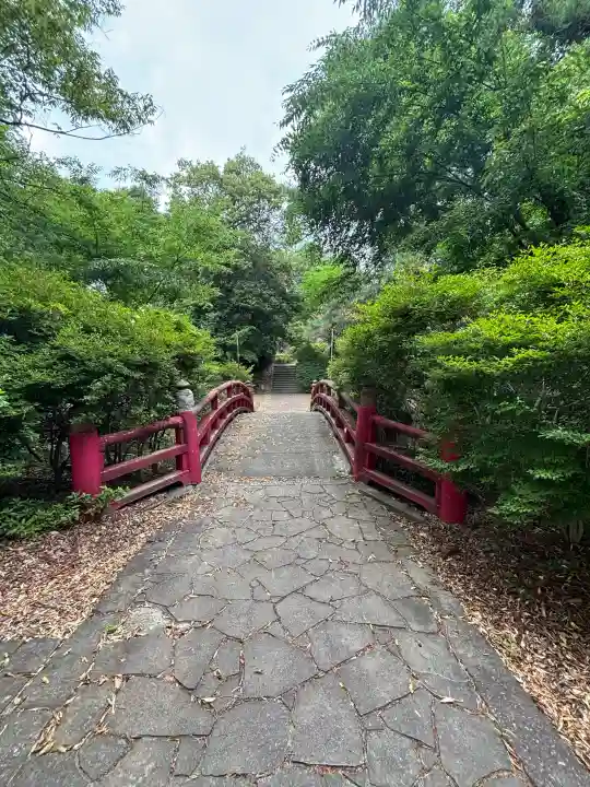山梨岡神社(山梨県)