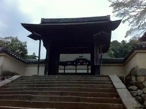 園城寺（三井寺）の山門